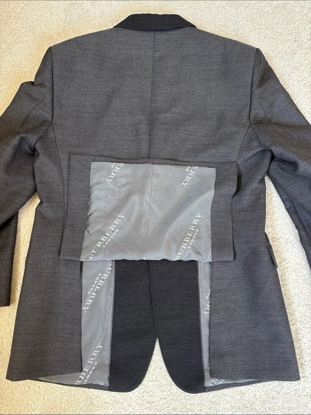 Burberry London Milbury Virgin Wool Gray Luxury Blazer Suit Coat 2 Button Men 52